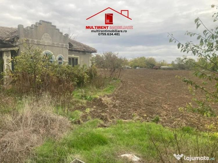 Casă cu 3 camere cu Teren 3895 Mp în Rândunica