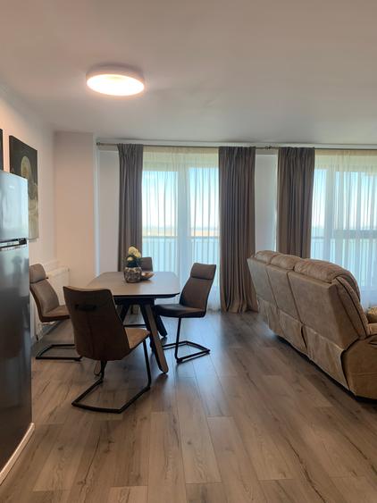 Apartament cu 2 camere decomandat în Est
