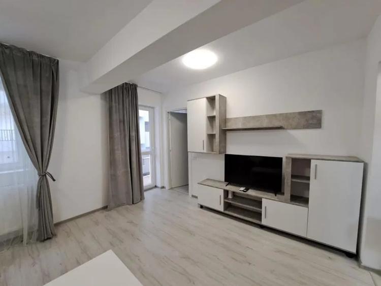 Apartament cu 2 camere semidecomandat, mobilat în Theodor Pallady