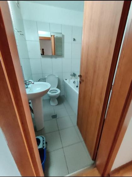 Garsonieră decomandată în Vitan