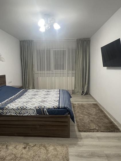 Apartament cu 2 camere decomandat în Exterior Vest