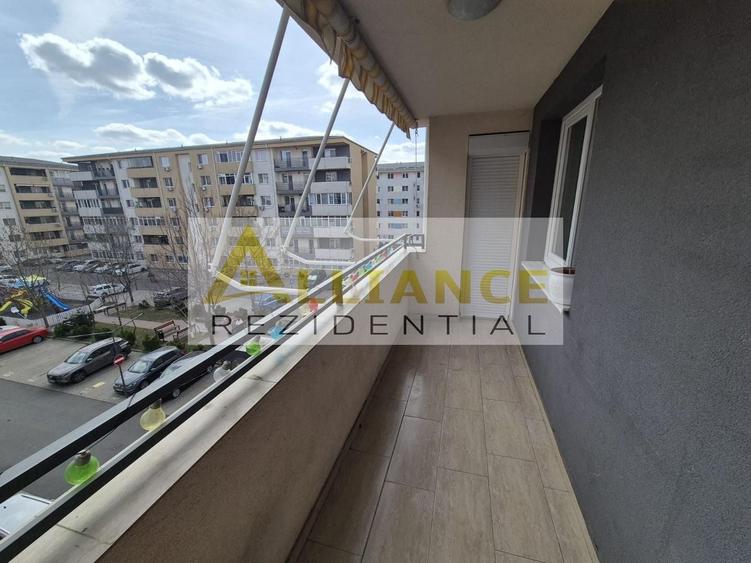 Apartament cu 3 camere decomandat, mobilat în Berceni