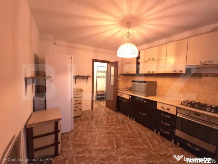 Apartament cu 3 camere decomandat în Est