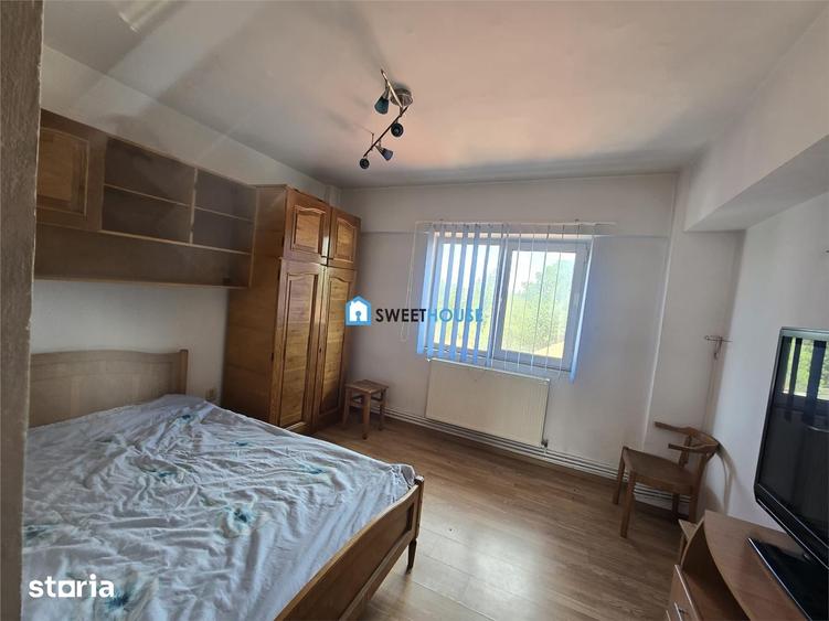 Apartament cu 3 camere decomandat în Central