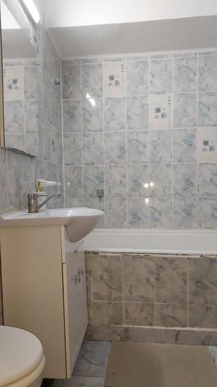 Apartament cu 3 camere decomandat, mobilat în Titulescu