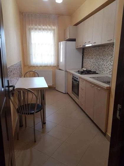 Garsonieră decomandată în 13 Septembrie