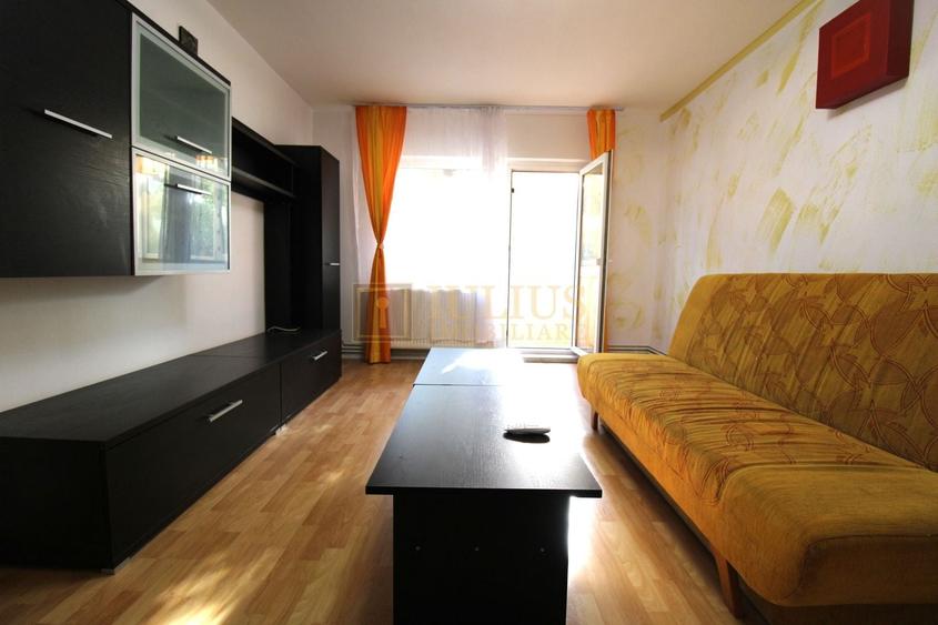 Apartament cu 3 camere decomandat, mobilat în Bucovina