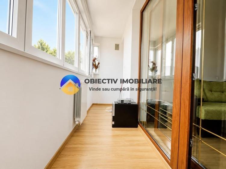 Apartament cu 3 camere decomandat în Central