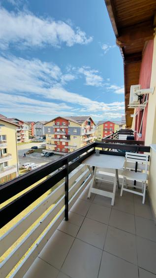 Apartament cu 2 camere semidecomandat, mobilat în Sânpetru