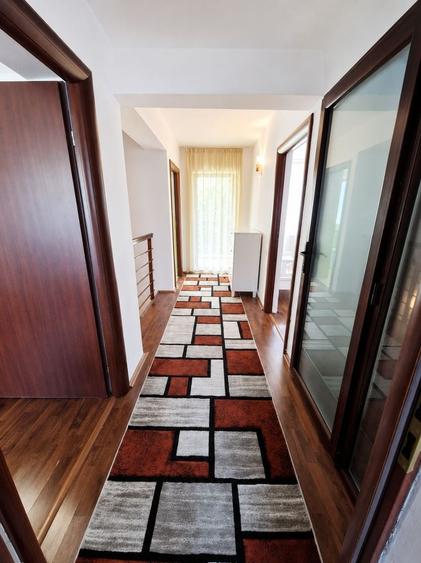 Duplex cu 5 camere cu Canalizare în Giulești Sârbi