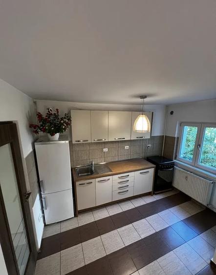 Apartament cu 2 camere decomandat, mobilat în Lujerului