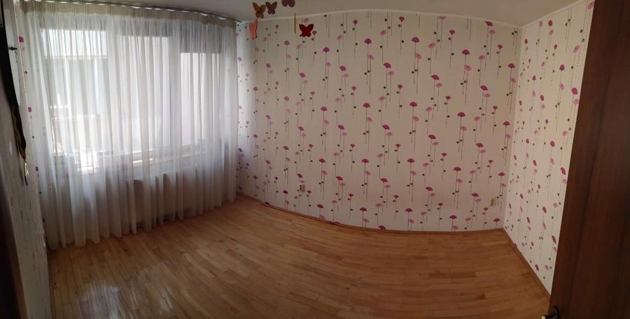 Casă cu 5 camere cu Garaj în Bună Ziua