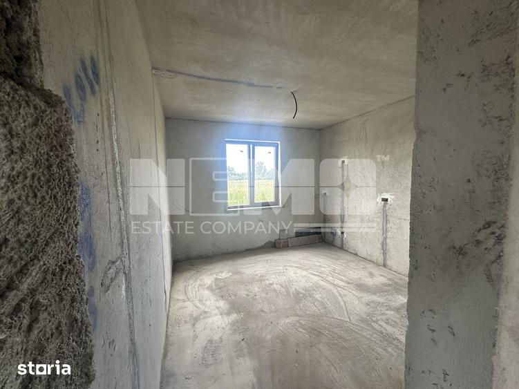 Casă cu 4 camere cu Teren 549 Mp în Vatra Moldoviței