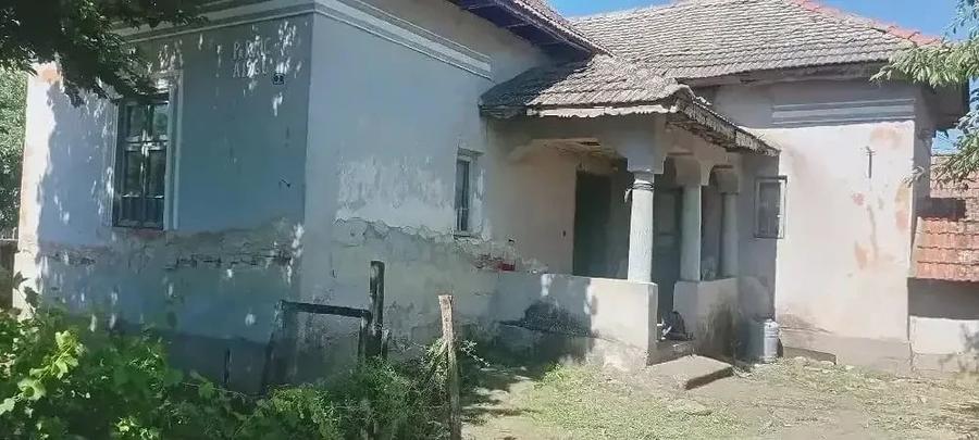 Casă cu 5 camere cu Teren 1600 Mp în Afumați