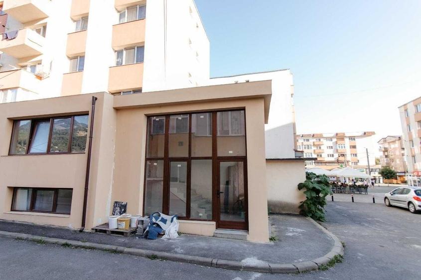 Spațiu comercial, de 61 mp, în Central