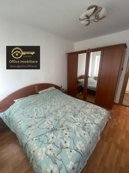 Apartament cu 3 camere în Traian