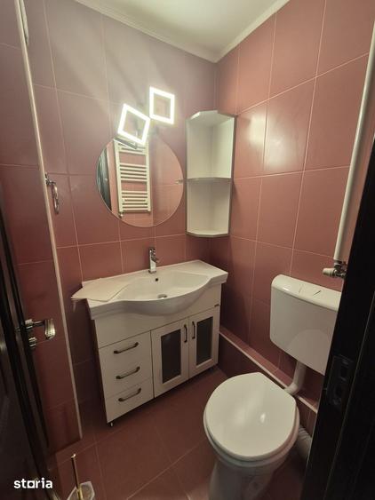 Apartament cu 2 camere decomandat în Apărătorii Patriei