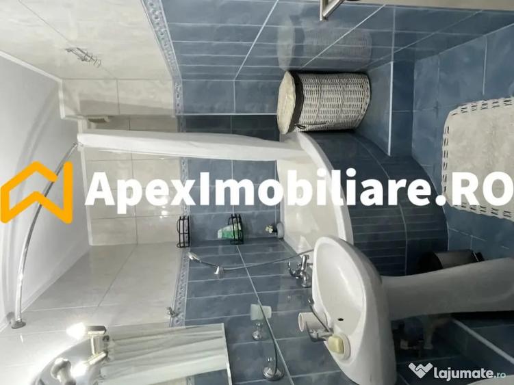 Apartament cu 3 camere decomandat în Sebastian