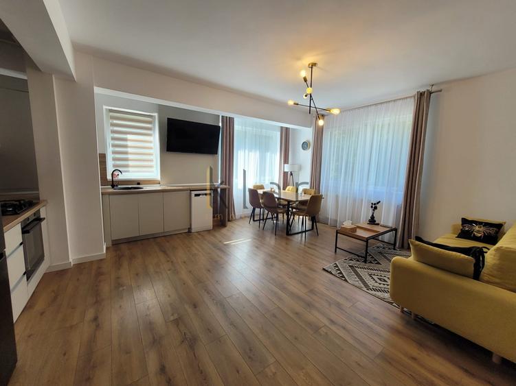 Apartament cu 3 camere semidecomandat, mobilat în Florești