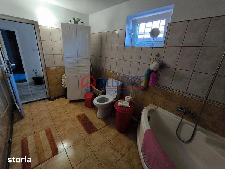 Casă cu 4 camere cu Teren 770 Mp în Viile Noi