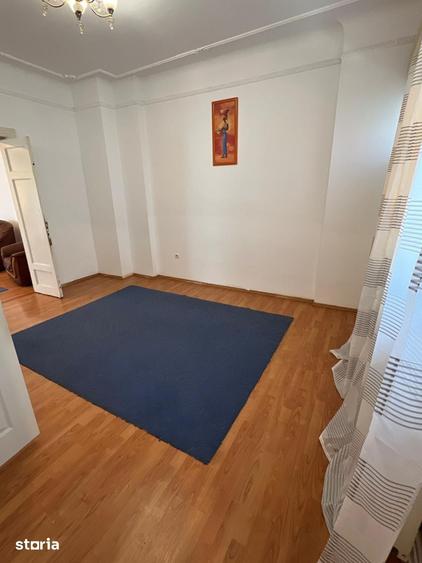 Casă cu 8 camere cu Teren 197 Mp în Iancului
