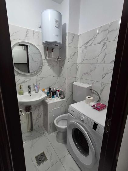 Garsonieră decomandată în Micro 14