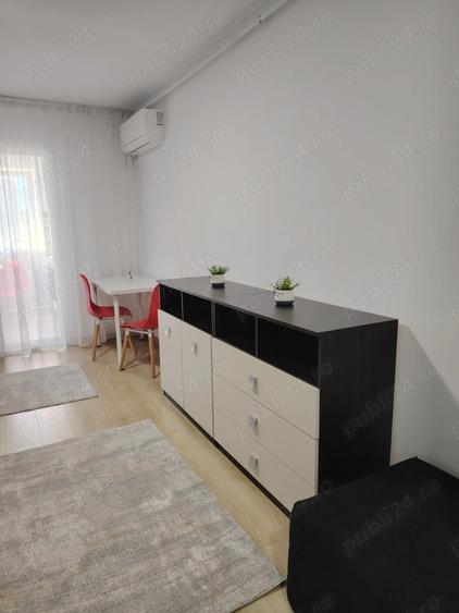 Garsonieră semidecomandată în Central