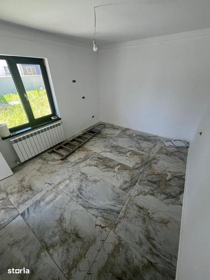 Casă cu Teren 600 Mp în Năvodari