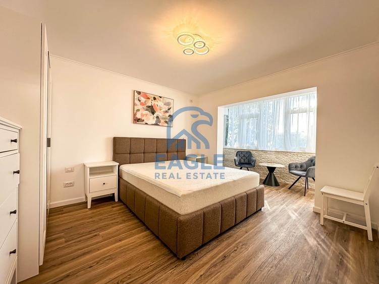 Apartament cu 3 camere decomandat, mobilat în Faleza Nord