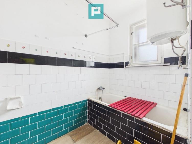 Casă individuală cu 5 camere cu Canalizare în Cantemir