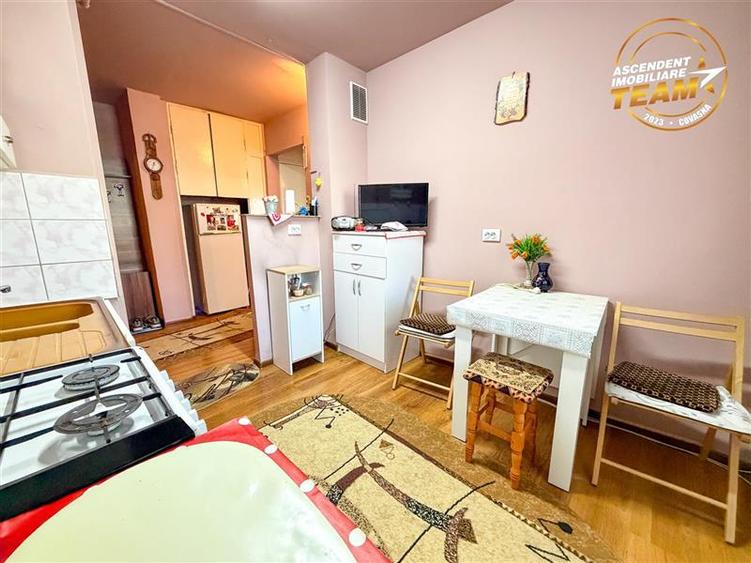 Apartament cu 2 camere decomandat, mobilat în Lenin