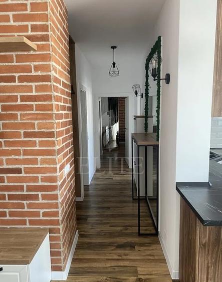Apartament cu 3 camere semidecomandat, mobilat în Gheorgheni