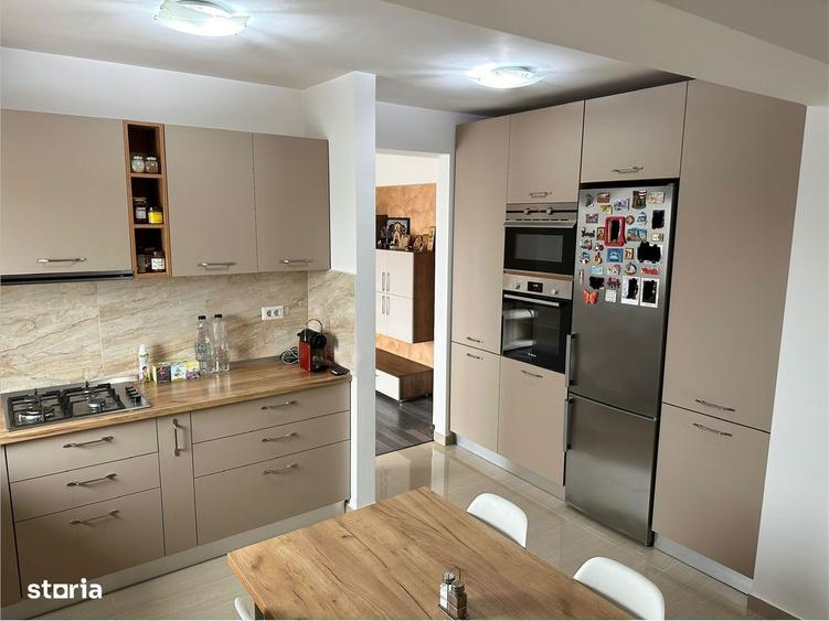 Apartament cu 2 camere, mobilat în Colentina