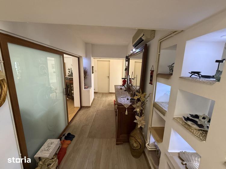 Apartament cu 3 camere decomandat în ICIL