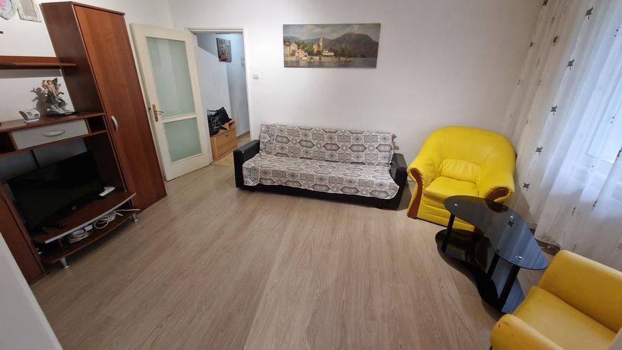 Apartament cu 2 camere în Centrul Civic