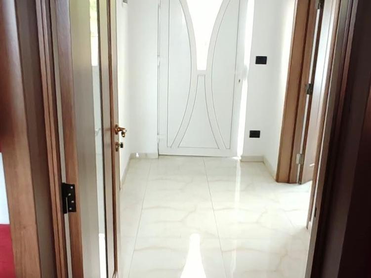 Casă individuală cu 2 camere cu Teren 50 Mp în Bilca