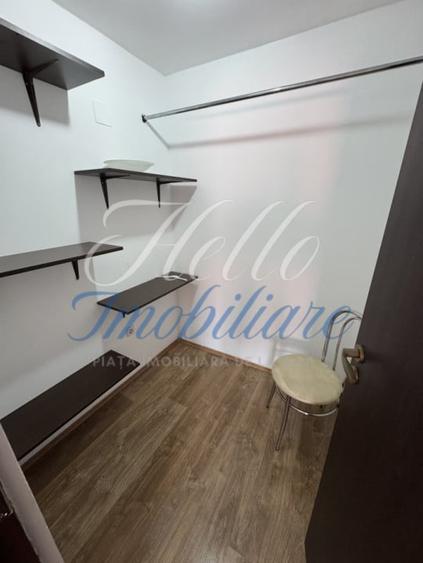 Apartament cu 3 camere semidecomandat, mobilat în Florești