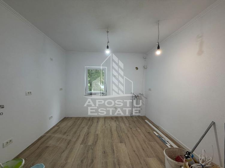 Apartament cu 3 camere decomandat în Dâmbovița
