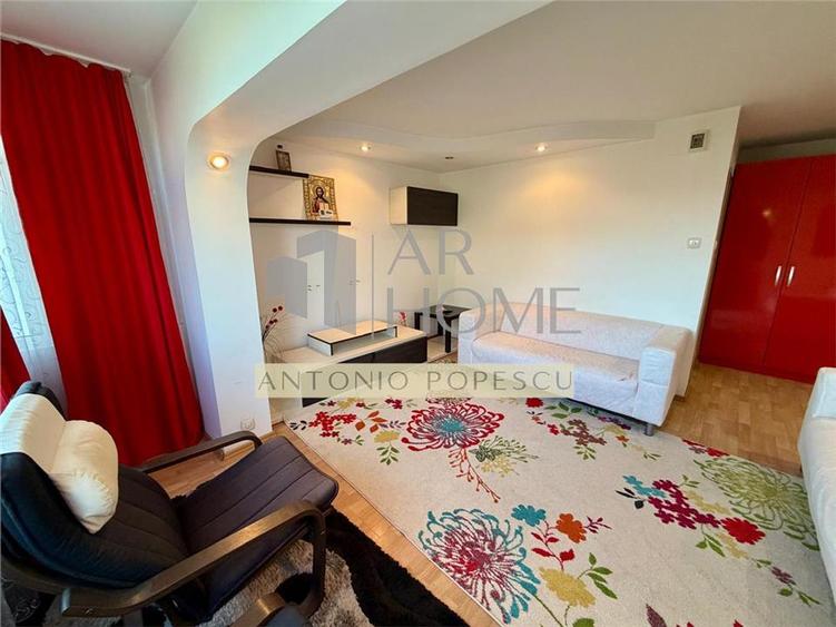 Apartament cu 2 camere decomandat, mobilat în Central