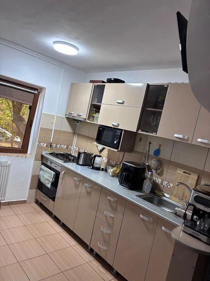 Apartament cu 2 camere semidecomandat în Dorobanți 1