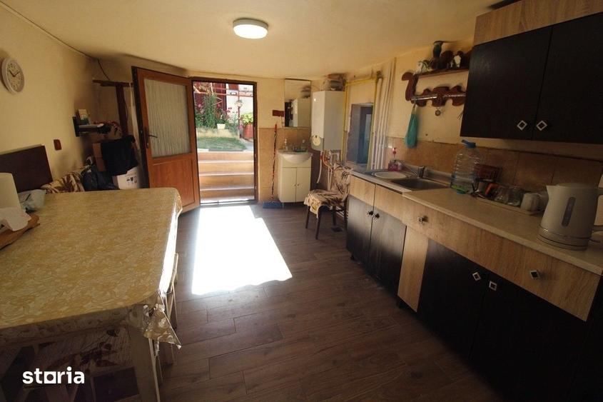 Casă cu 4 camere cu Teren 232 Mp în Central