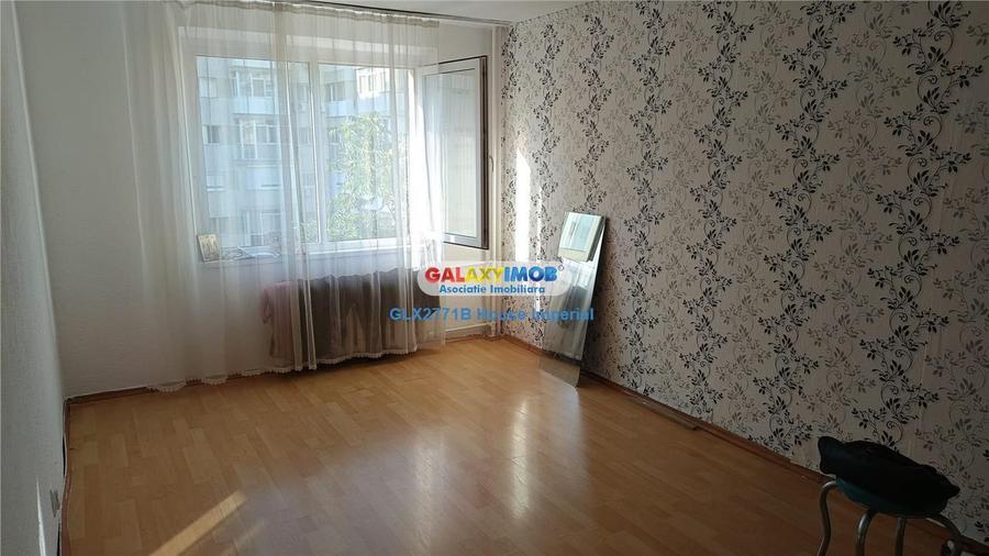 Apartament cu 3 camere decomandat în Basarabia