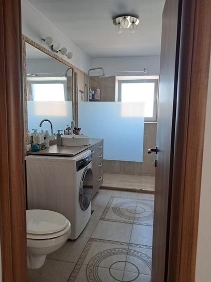 Apartament cu 2 camere decomandat în Chinteni