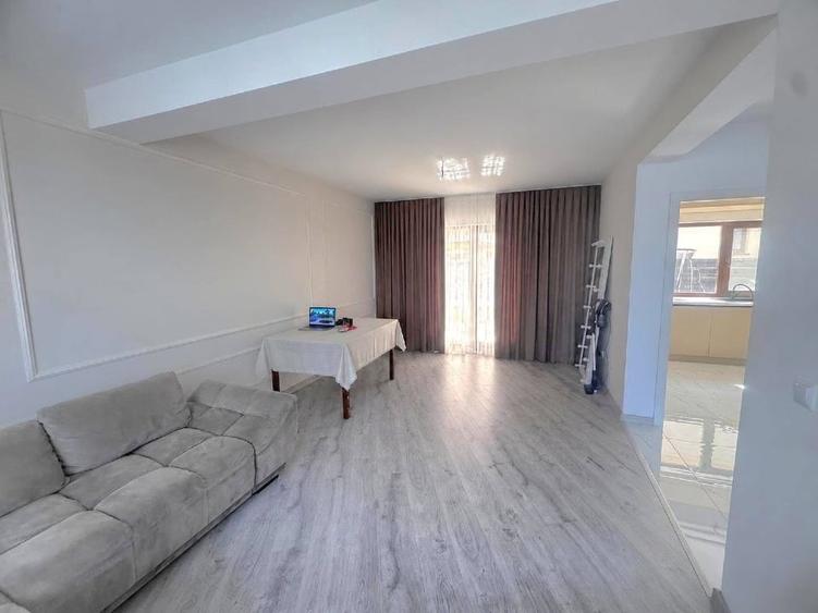 Casă individuală cu 4 camere cu Canalizare în Miroslava