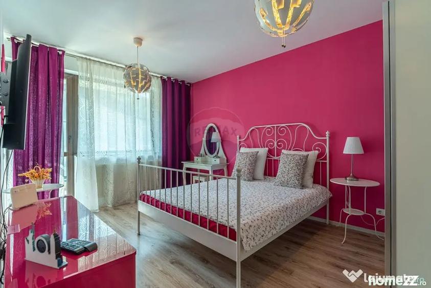 Apartament cu 2 camere decomandat în Castelul Peleș