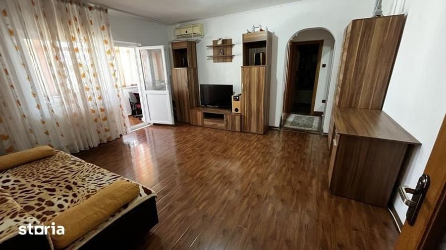 Apartament cu 2 camere semidecomandat în Broșteni