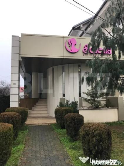 Spațiu comercial, de 290 mp, în Micro 3