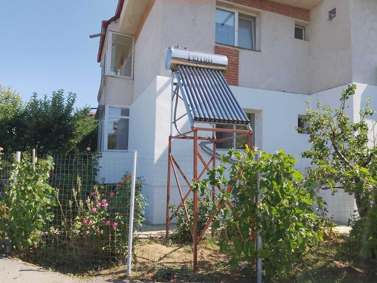 Apartament cu 2 camere decomandat în Curtișoara