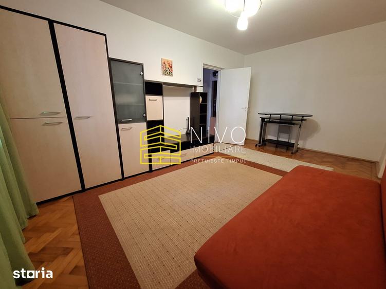 Apartament cu 2 camere semidecomandat în Aleea Carpați