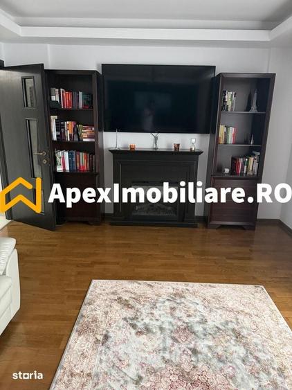 Apartament cu 4 camere decomandat în Titan